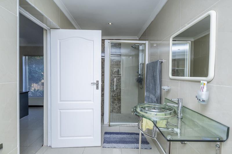 To Let 6 Bedroom Property for Rent in Kleinbron Estate Western Cape